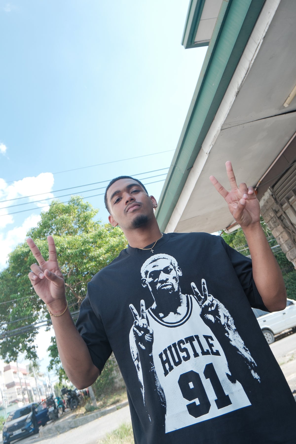 PEACE SIGN BOXY FIT TEE