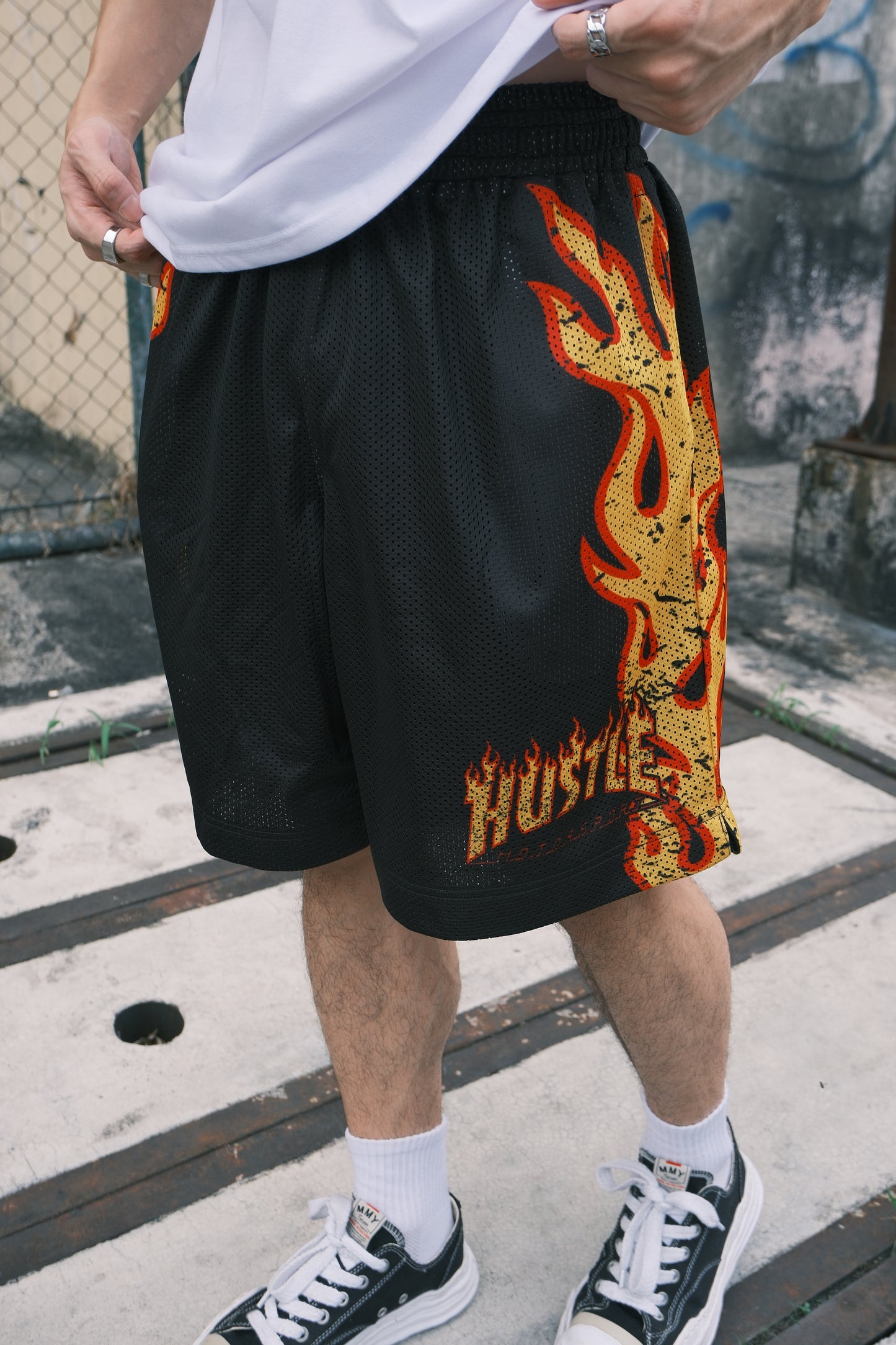 FLAME BLACK LONGLINE MESH SHORTS