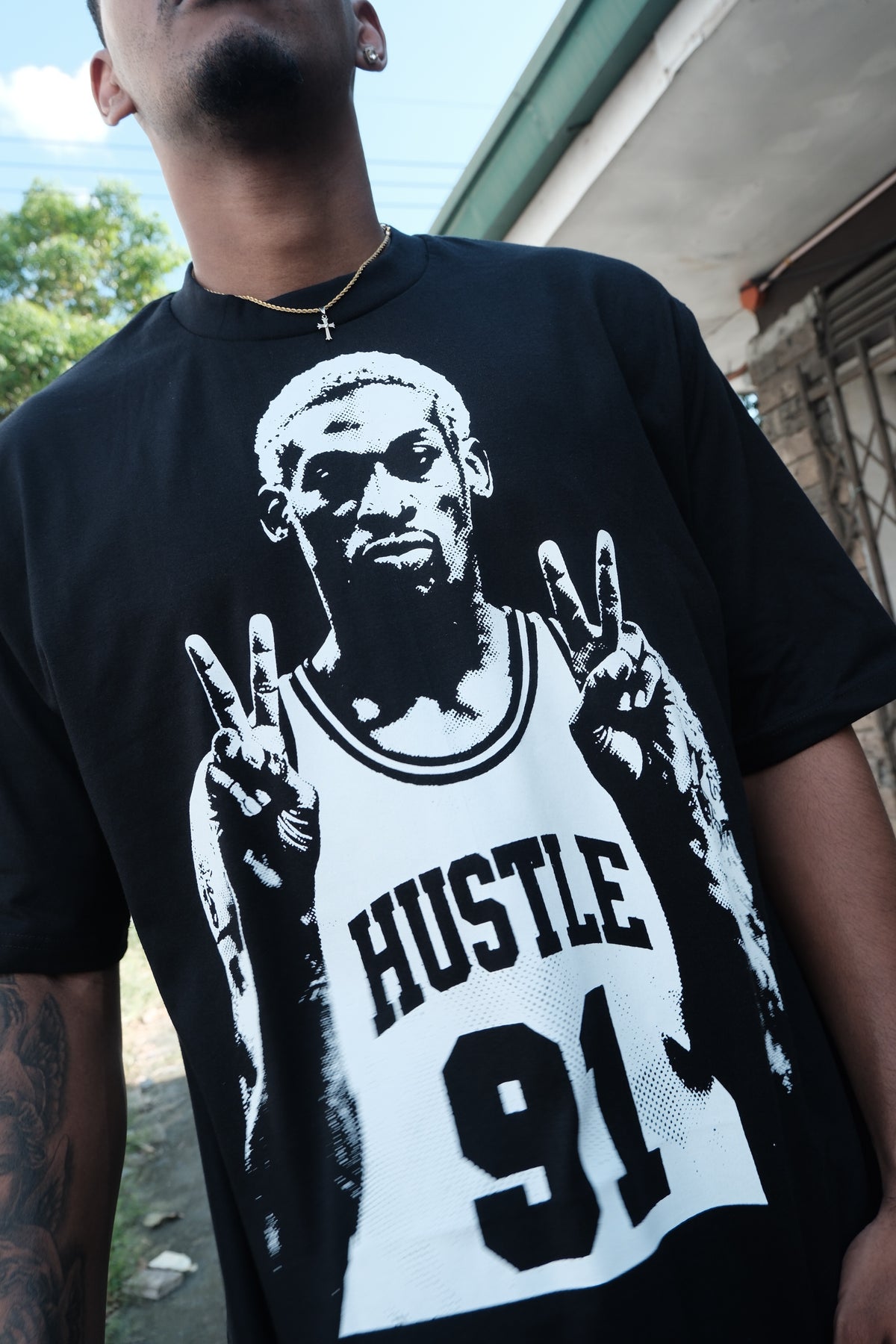 PEACE SIGN BOXY FIT TEE